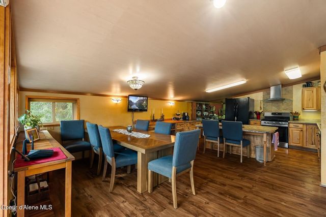 446 Hummingbird Dr, Sandpoint, ID 83864