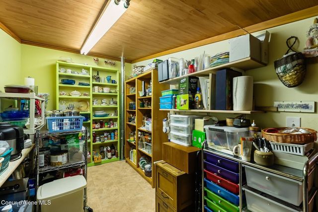 446 Hummingbird Dr, Sandpoint, ID 83864