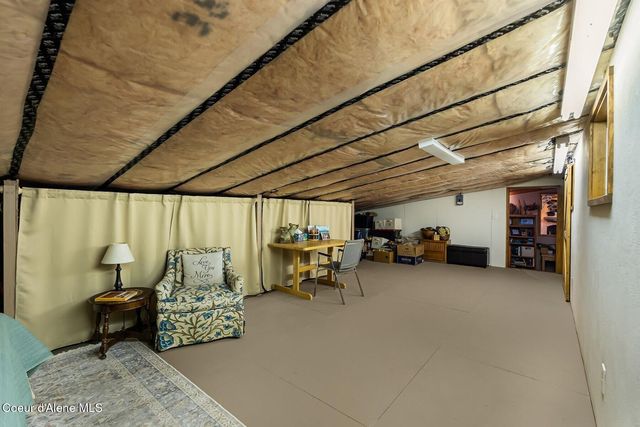 446 Hummingbird Dr, Sandpoint, ID 83864