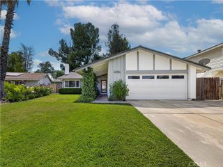 22952 Las Mananitas, Valencia, CA 91354