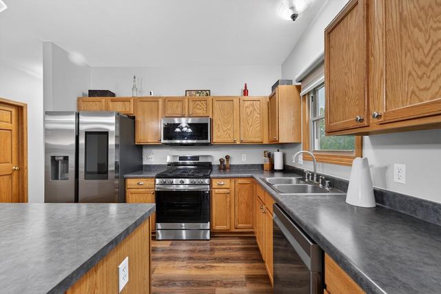 1631 Rolling Green DRIVE, Mount Pleasant, WI 53406