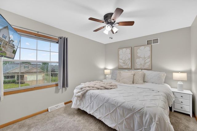 1631 Rolling Green DRIVE, Mount Pleasant, WI 53406