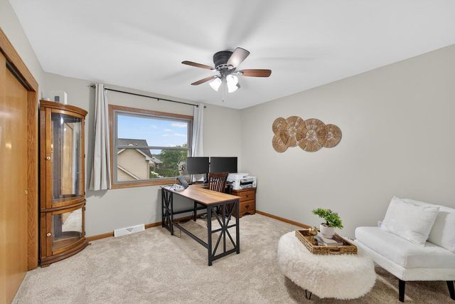 1631 Rolling Green DRIVE, Mount Pleasant, WI 53406