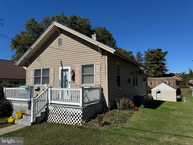 141 E ORANGE ST, Elizabethtown, PA 17022