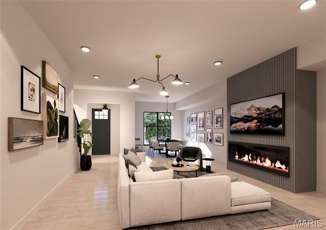 1121 S Main Street 112, St Charles, MO 63301