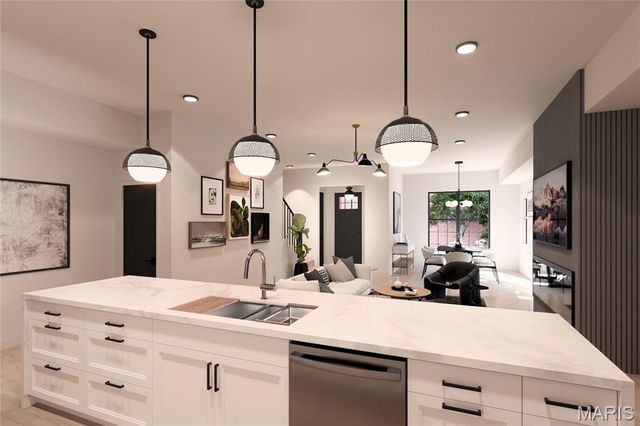 1121 S Main Street 112, St Charles, MO 63301