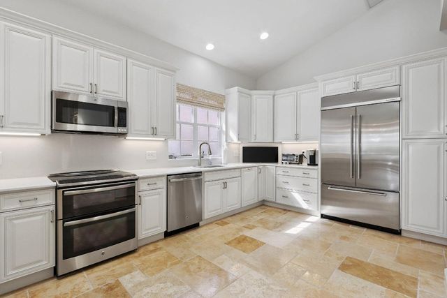 7000 SE Lakeview Terrace, Stuart, FL 34996