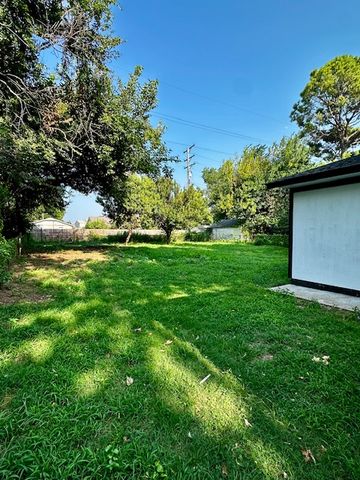 2323 S Olympia Street, Tulsa, OK 74107