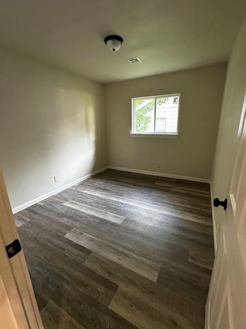 2323 S Olympia Street, Tulsa, OK 74107
