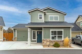 2755 SW Greens Boulevard APT 3, Redmond, OR 97756