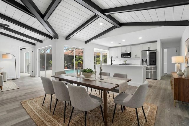 5047 JAMAICA CIRCLE 12, Orlando, FL 32808