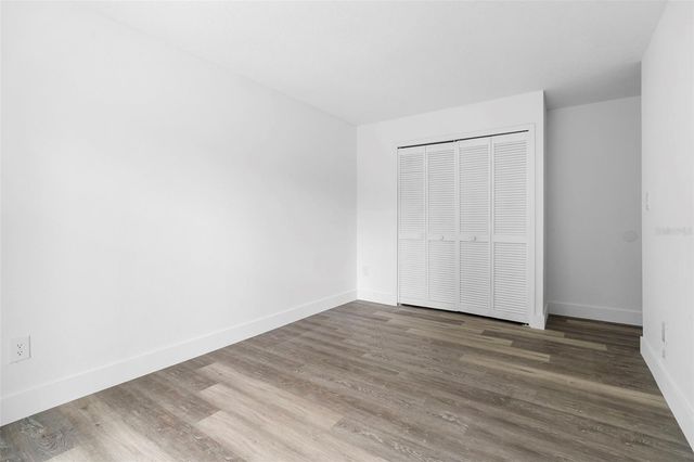 5047 JAMAICA CIRCLE 12, Orlando, FL 32808