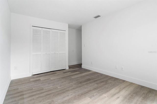 5047 JAMAICA CIRCLE 12, Orlando, FL 32808