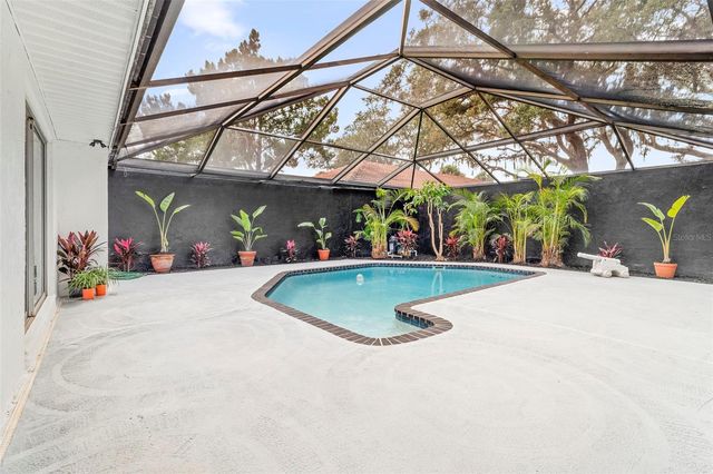 5047 JAMAICA CIRCLE 12, Orlando, FL 32808