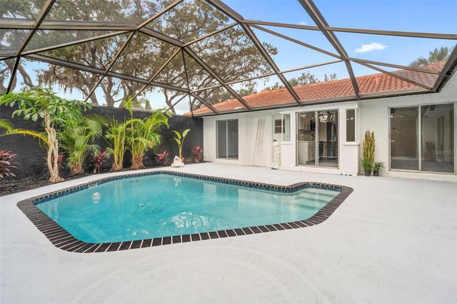 5047 JAMAICA CIRCLE 12, Orlando, FL 32808