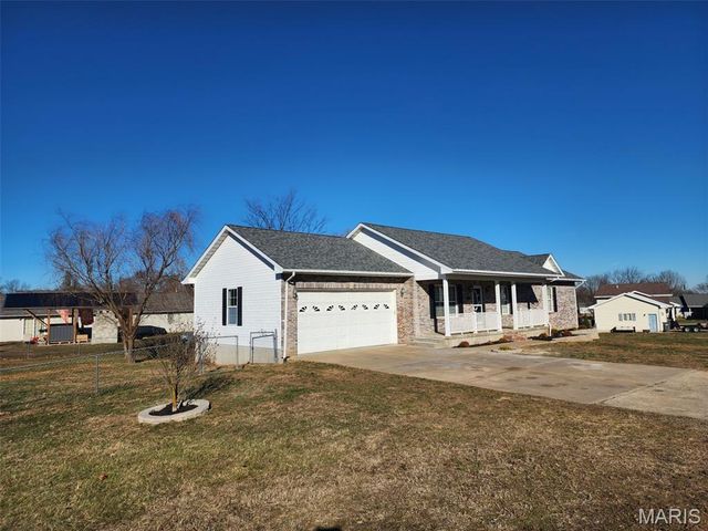 96 Fox Drive, Farmington, MO 63640