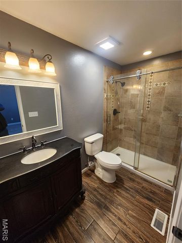 96 Fox Drive, Farmington, MO 63640