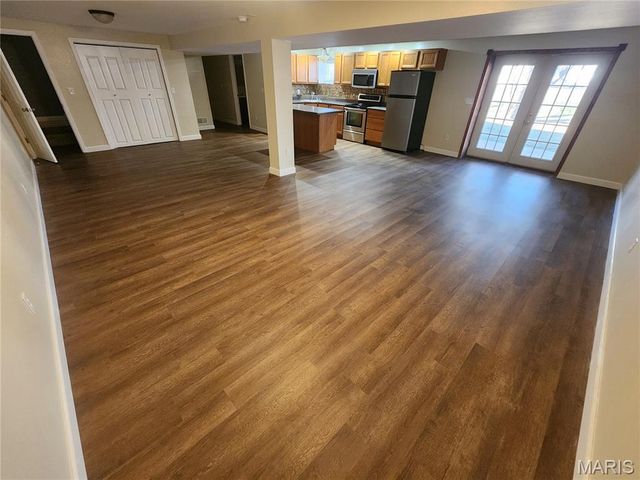 96 Fox Drive, Farmington, MO 63640