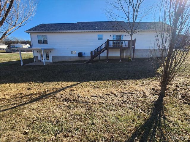 96 Fox Drive, Farmington, MO 63640