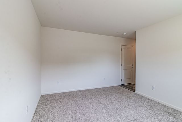 2111 Yellowstone Boulevard 2111, Mundelein, IL 60060