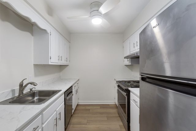 2116 Hobbs Rd Apt N3, Nashville, TN 37215