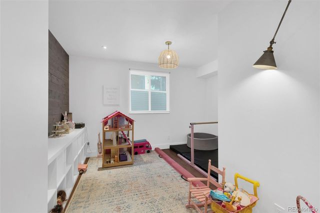 6823 Edgewood Place, Highlands Ranch, CO 80130