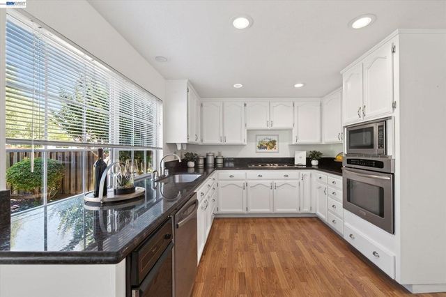3278 Vermont Pl, Pleasanton, CA 94588