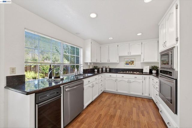 3278 Vermont Pl, Pleasanton, CA 94588