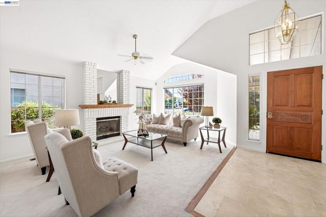 3278 Vermont Pl, Pleasanton, CA 94588
