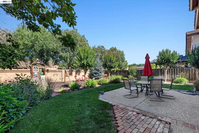 3278 Vermont Pl, Pleasanton, CA 94588