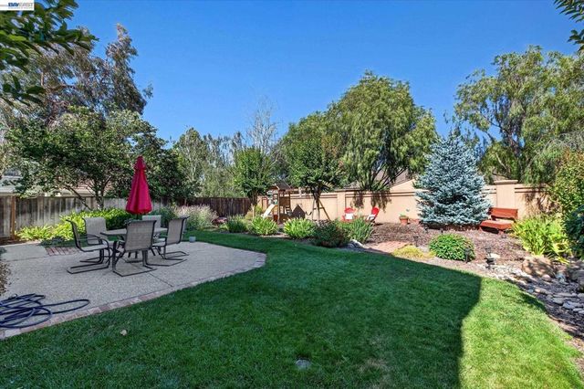 3278 Vermont Pl, Pleasanton, CA 94588