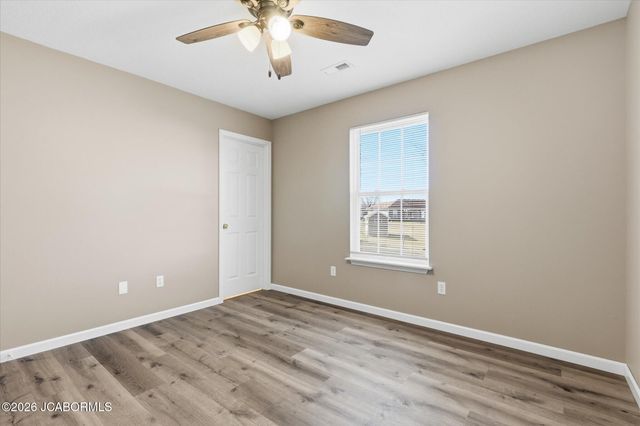 2211 CHOUTEAU LANE, Boonville, MO 65233