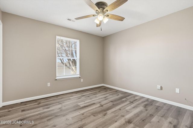 2211 CHOUTEAU LANE, Boonville, MO 65233