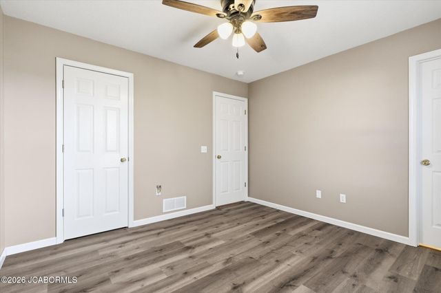 2211 CHOUTEAU LANE, Boonville, MO 65233