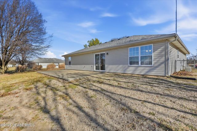 2211 CHOUTEAU LANE, Boonville, MO 65233