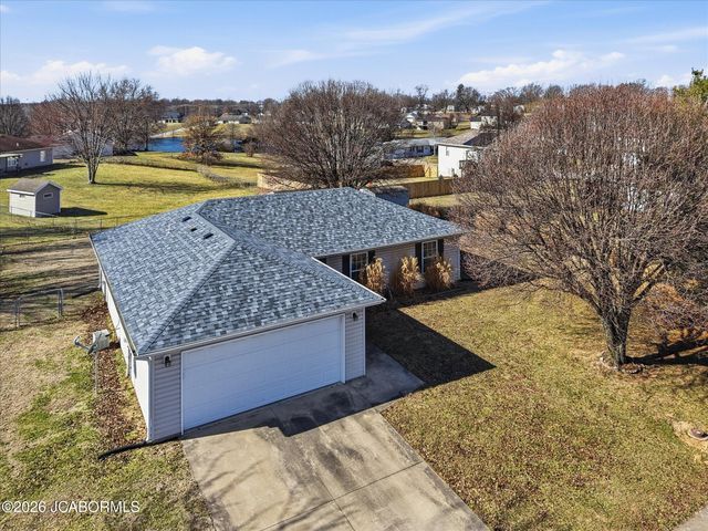 2211 CHOUTEAU LANE, Boonville, MO 65233