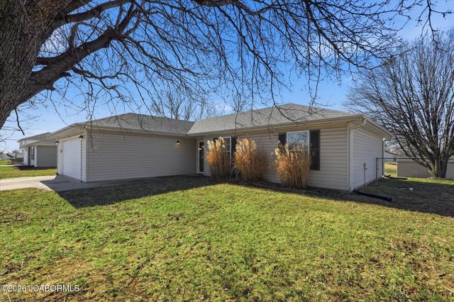 2211 CHOUTEAU LANE, Boonville, MO 65233