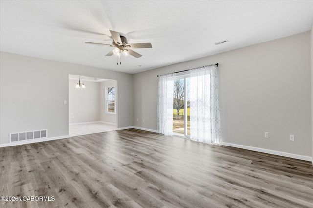 2211 CHOUTEAU LANE, Boonville, MO 65233