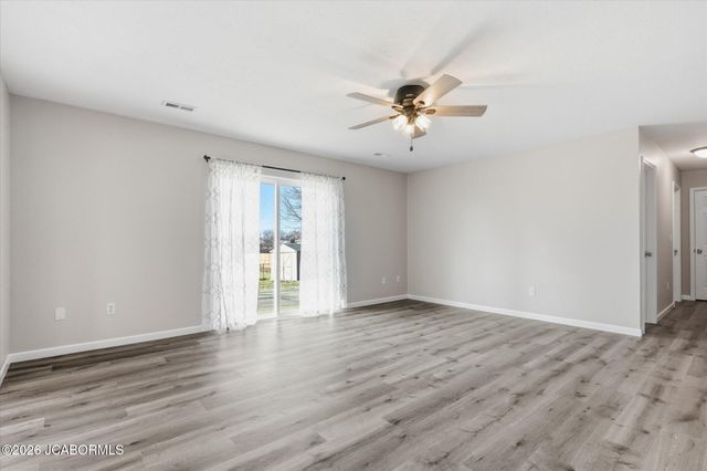 2211 CHOUTEAU LANE, Boonville, MO 65233