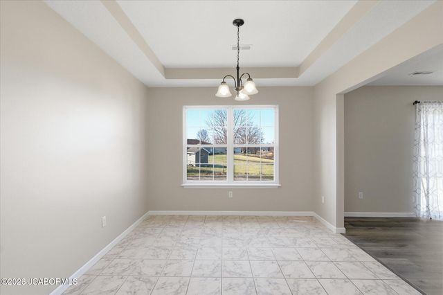 2211 CHOUTEAU LANE, Boonville, MO 65233