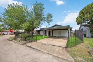 12703 Redfern Drive, Houston, TX 77048
