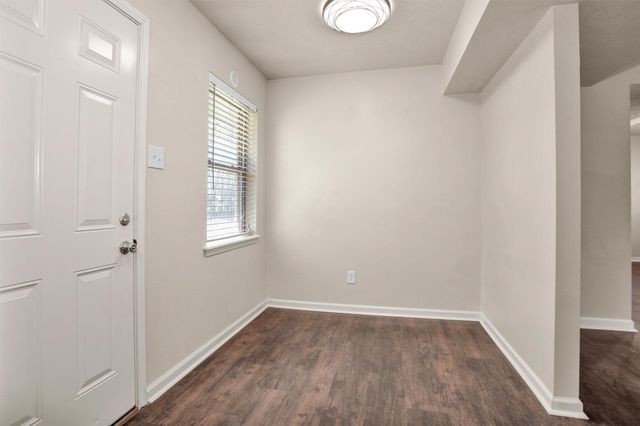 12 Louis Grant, Huntsville, TX 77320