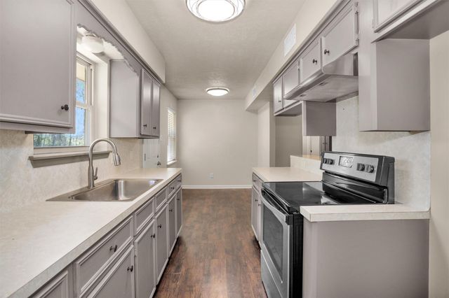 12 Louis Grant, Huntsville, TX 77320