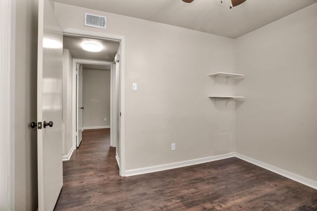 12 Louis Grant, Huntsville, TX 77320