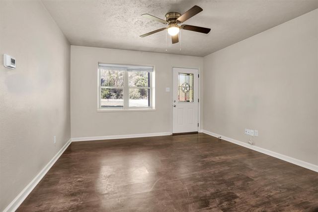 12 Louis Grant, Huntsville, TX 77320