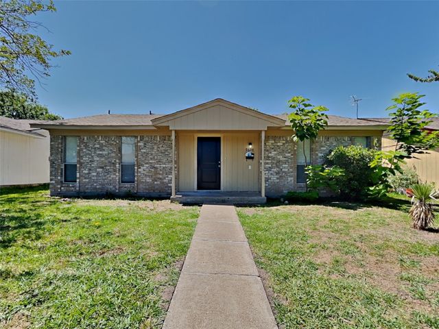 9698 Limestone Drive, Dallas, TX 75217