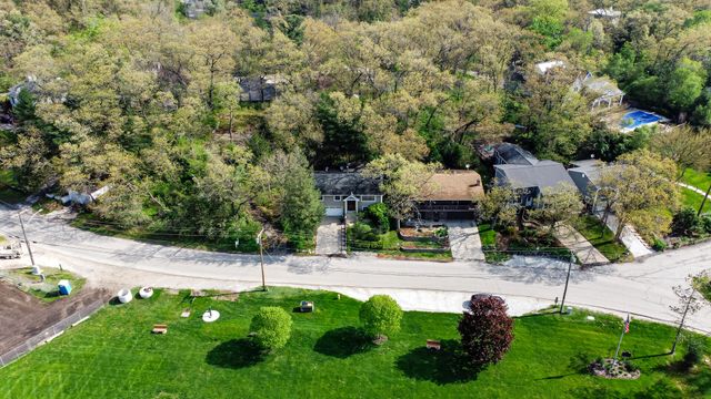 77 Hillcrest Road, Portage, IN 46368