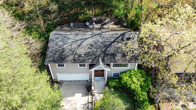 77 Hillcrest Road, Portage, IN 46368