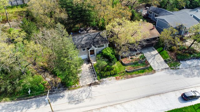 77 Hillcrest Road, Portage, IN 46368