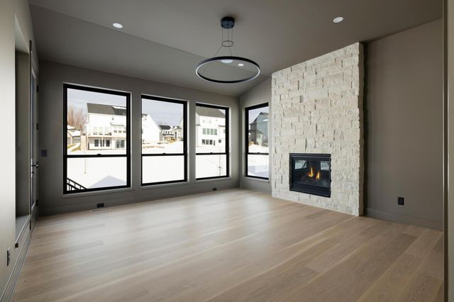 16504 47th Place N, Plymouth, MN 55446